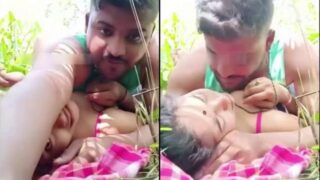 Cute desi village girl ka boyfriend ke saath dardnaak outdoor sex