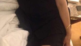 सेक्सी नृ मामी के क्लीवेज वाले हॉट पिक्स