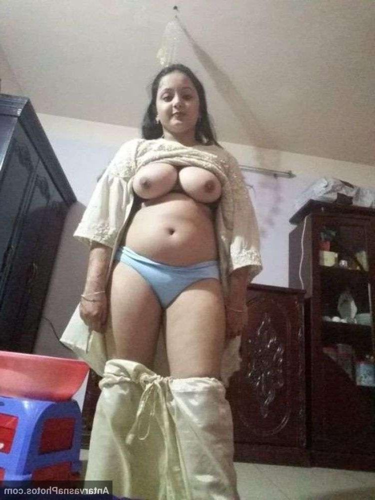 सेक्सी राजस्थानी मारवाड़ी भाभी के नुदे सेक्सी फोटोज