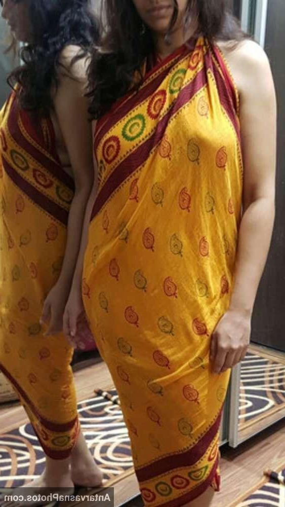 मुंबई की चुड़क्कड़ भाभी के बिग बूब्स (साड़ी पिक्स)