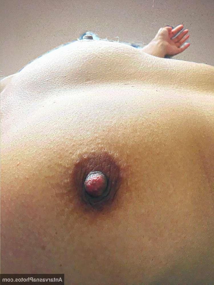 मुंबई भाभी सेक्सी फोटोज – रिसोर्ट में छुड्वने आई