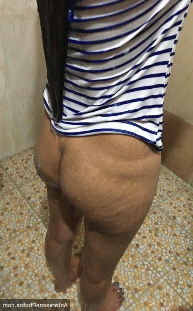 मुंबई भाभी सेक्सी फोटोज – रिसोर्ट में छुड्वने आई