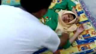 Indonesian hijab wali girl ka pehli baar boyfriend ke saath sex video