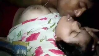 Moti gaon ki biwi ki choot hubby dwara chudai aur sensual aah bharnaa