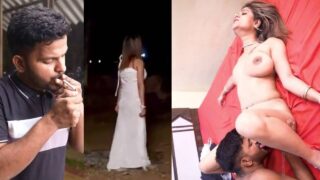 Raat mein khoi hui sexy desi ladki ko andar bulaya aur ek chaalaak bande ne choda