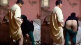 Arab gaon ki aurat ko mature landlord ne rent na dene par choda