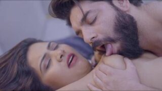 Husband ka harami boss hot bhabhi ko tempt karta hai aur jab tak satisfy nahi hoti, tab tak chodta hai.