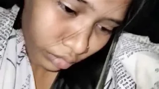 Phone Pe Baat Karte Karte Cute Desi Girl Lund Pe Baith Ke