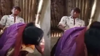 Ravi ne jhuka kar bhabhi ki gand mari